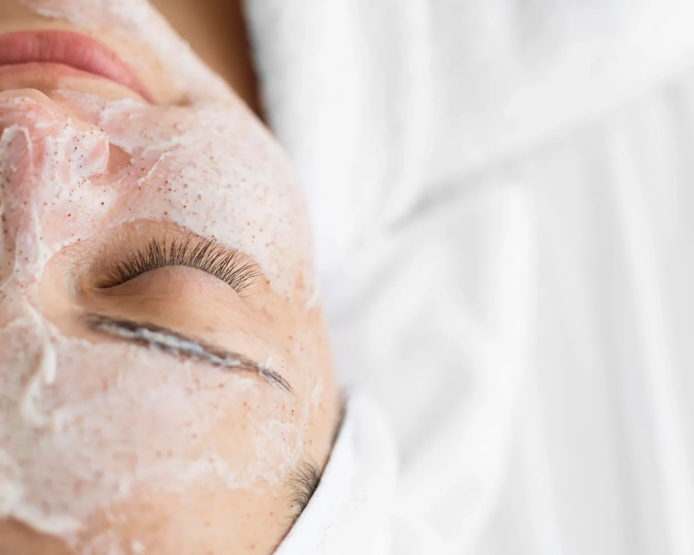 radiance_blog_portada_tipos_de_limpieza_facial_cual_necesita_tu_piel