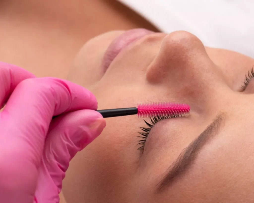 radiance_blog_portada_pestañas_mas_curvas_y_naturales_sin_extensiones