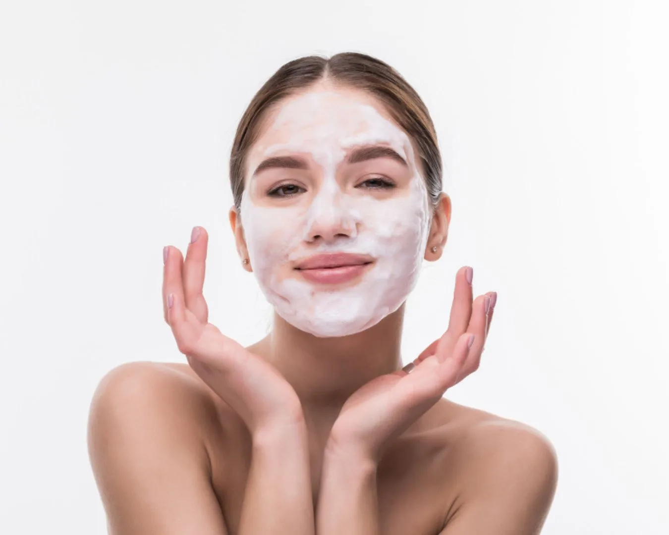 radiance_blog_portada_tipos_de_limpieza_facial_descubre_cual_necesita_tu_piel